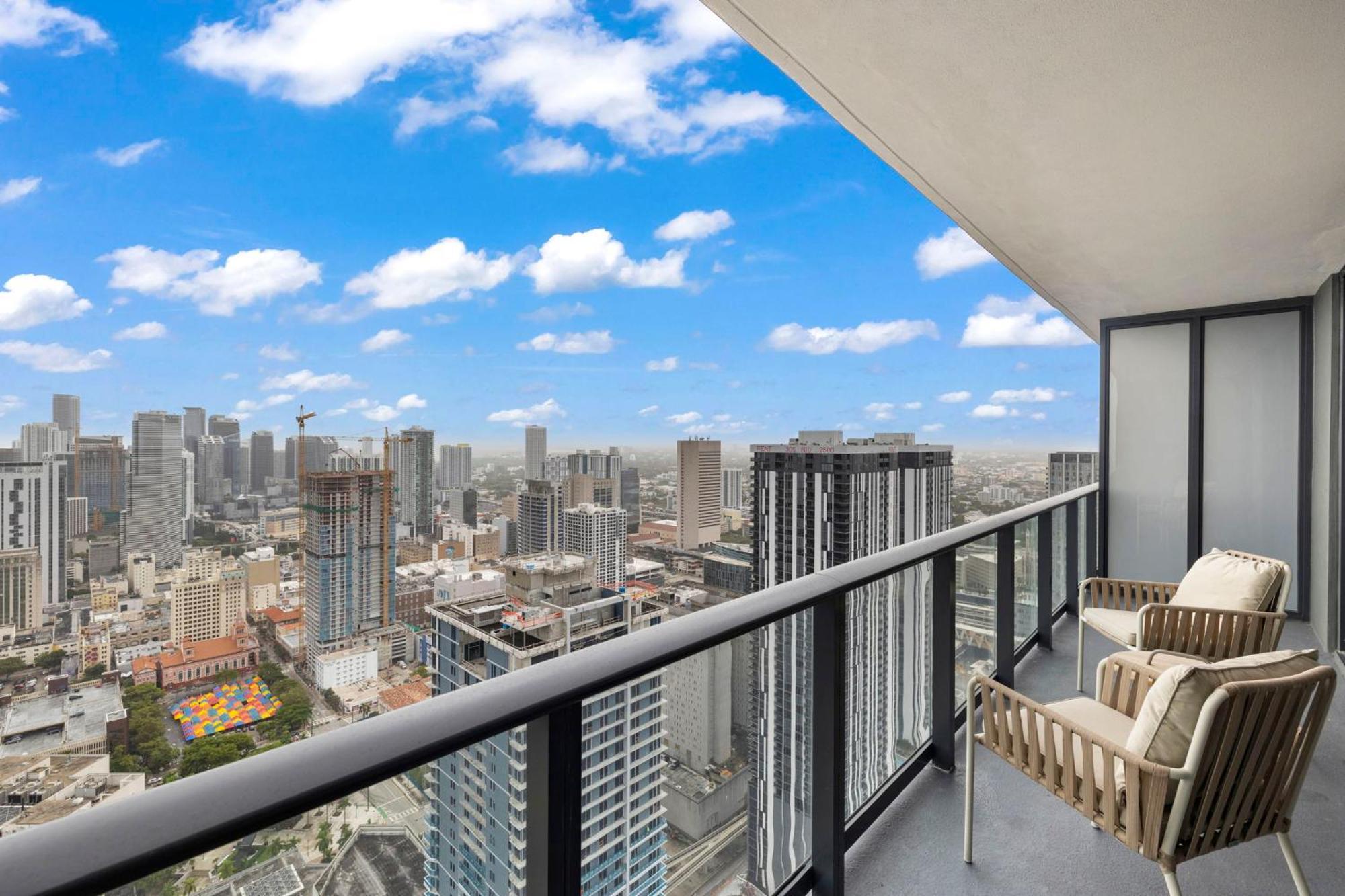 Apartamento Stunning With Free Parking On 46th Floor! *
